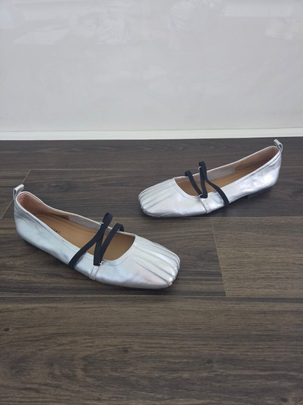 💙 Beau Today Silver Leather Mary Jane Ballet Flats Size 8.5 Square Toe Strappy